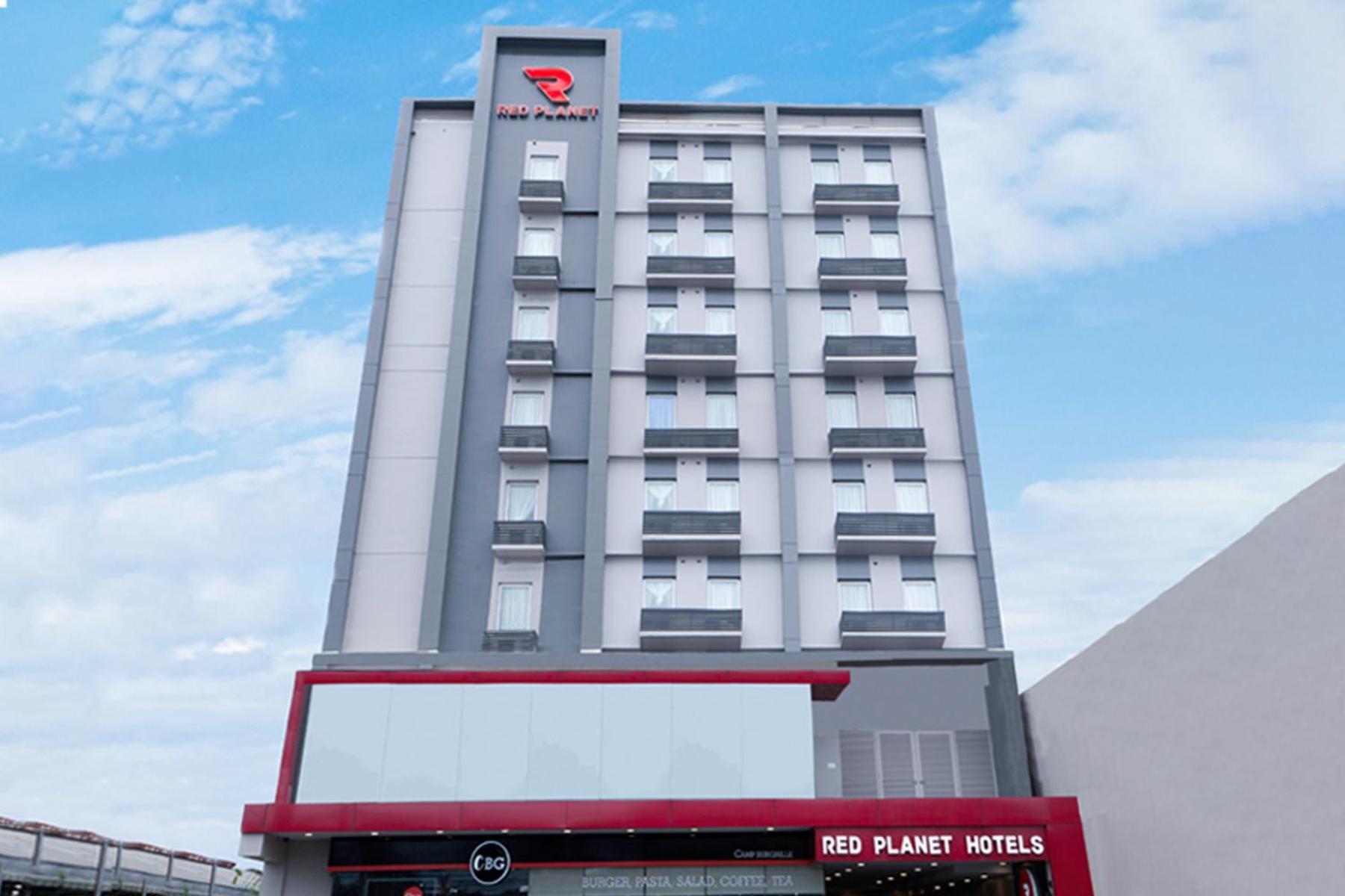 Red Planet Davao Hotel Exterior photo