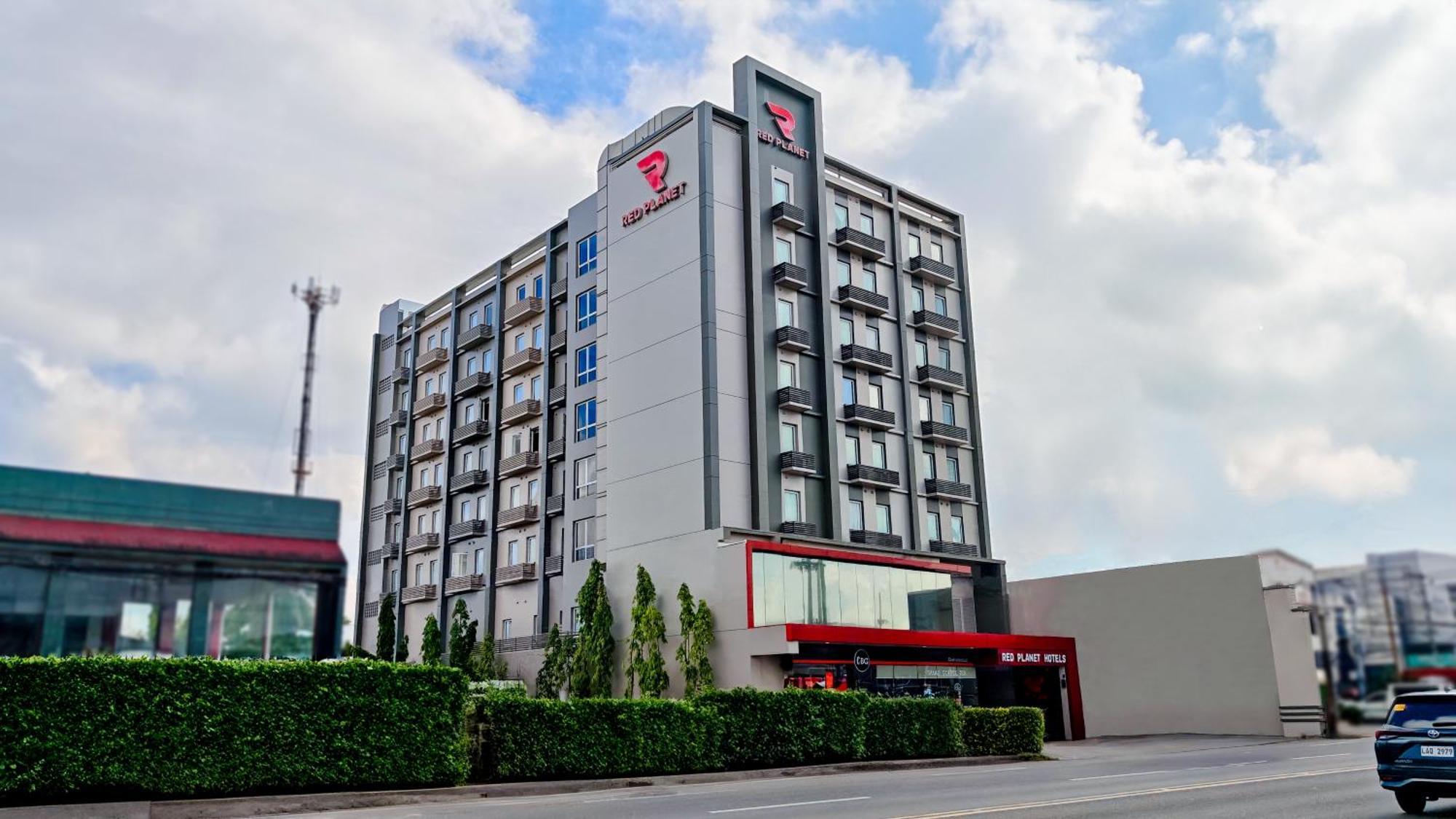 Red Planet Davao Hotel Exterior photo